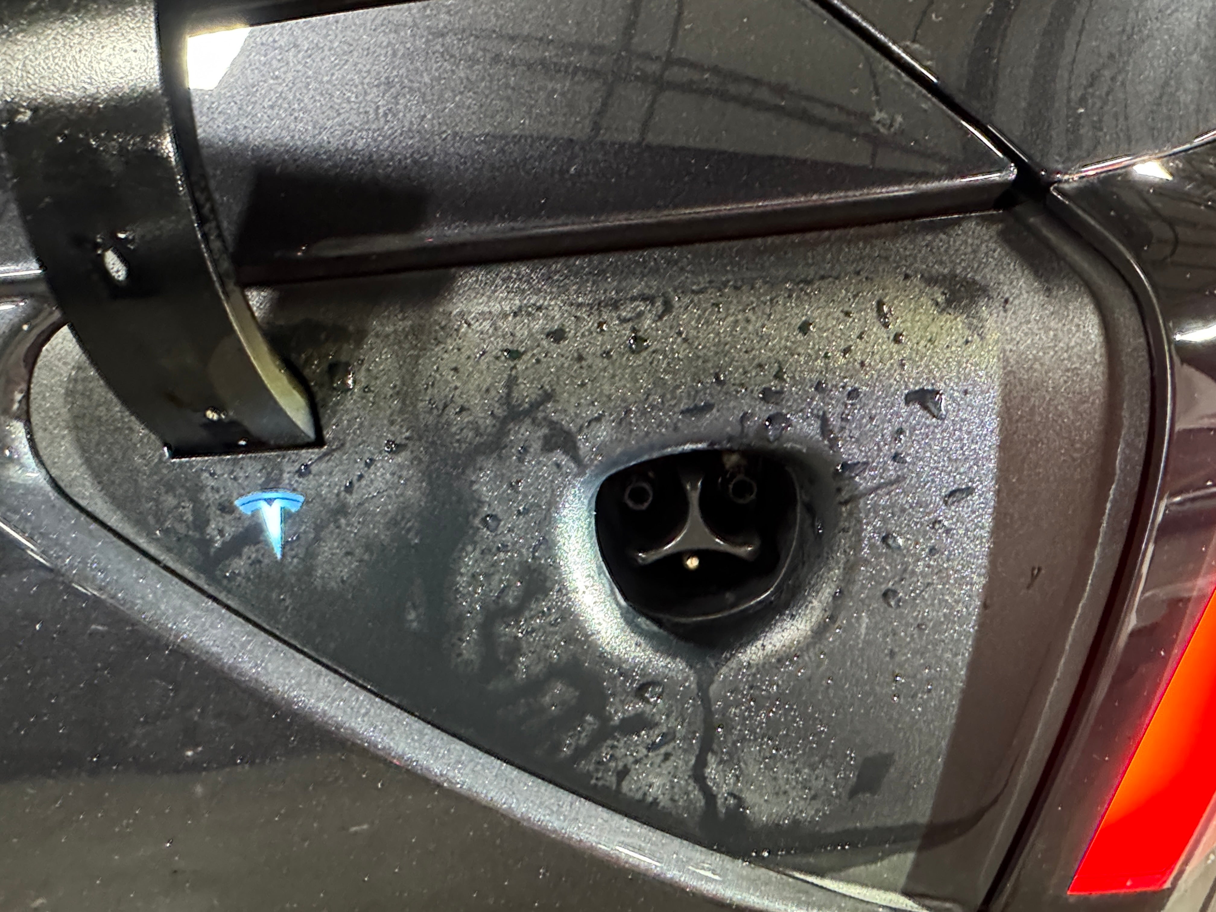 tesla model 3 2025 5YJ3E1EA2SF132946 image tesla model 3 2025 5YJ3E1EA2SF132946 image